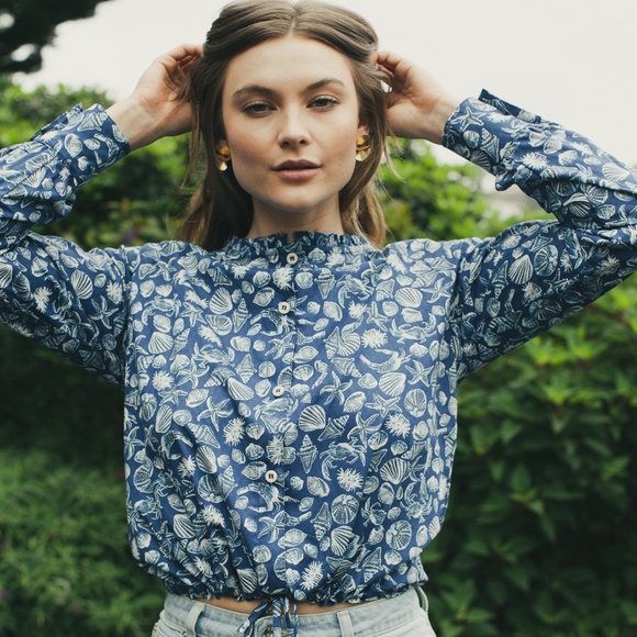 Ocean Breeze Genevieve Blouse - Picture 1 of 4